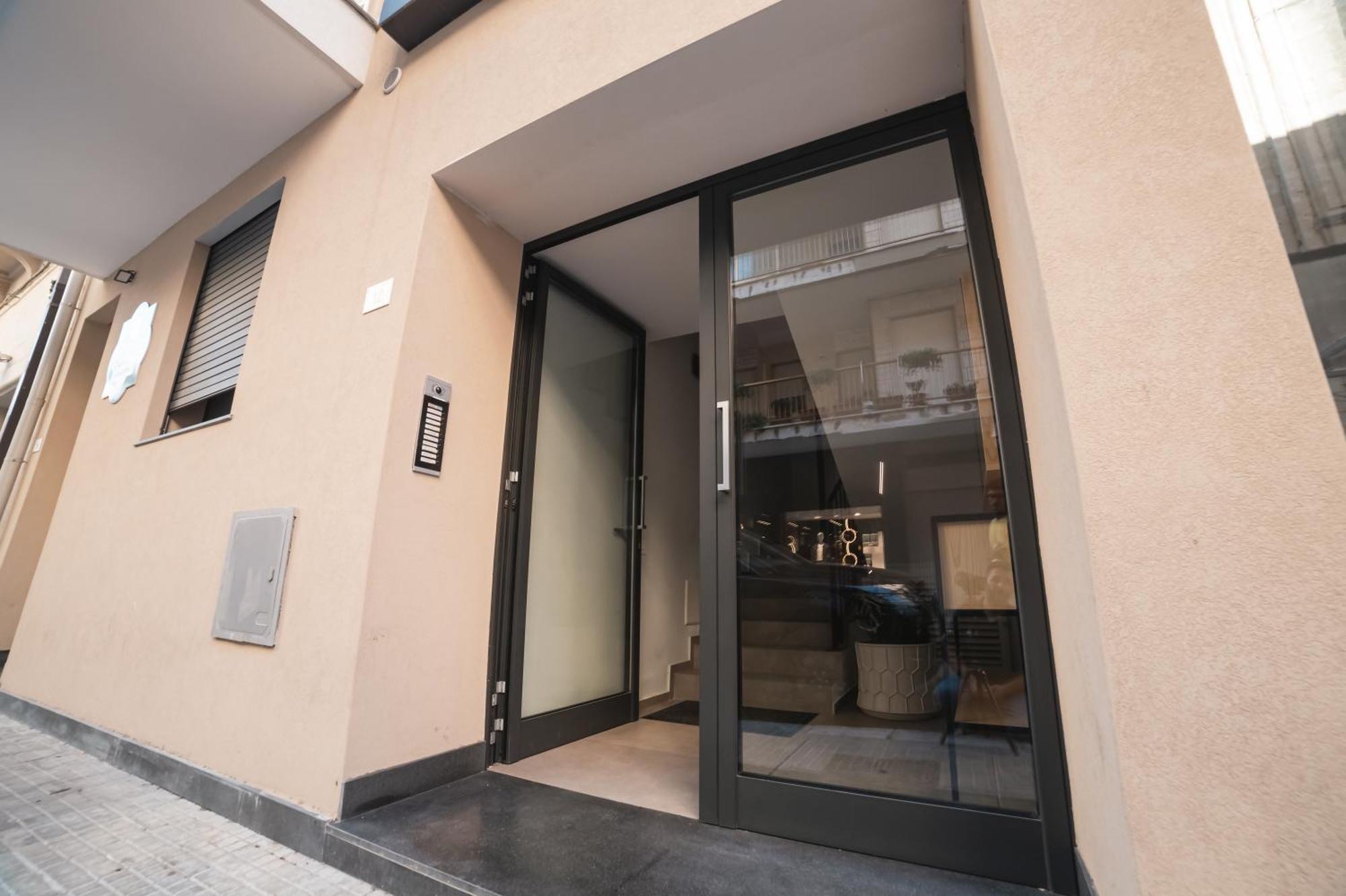 Suite Piazza Mazzini 90 Mq 5 Lecce Bagian luar foto